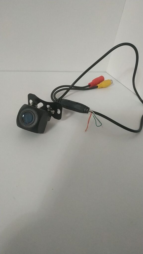 Камера заднего вида с обычным объективом с тремя петлями CVBS/AHD 1080