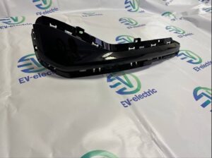 Накладка на задний бампер правая ZEEKR 001