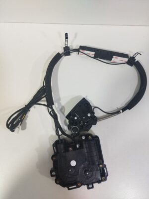 доводчики дверей Toyota Land Cruiser 300 ( Rav4)